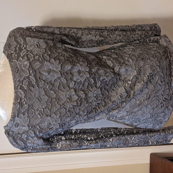 3/$33 Banana Republic Grey Lace Blouse - Picture 3 of 6